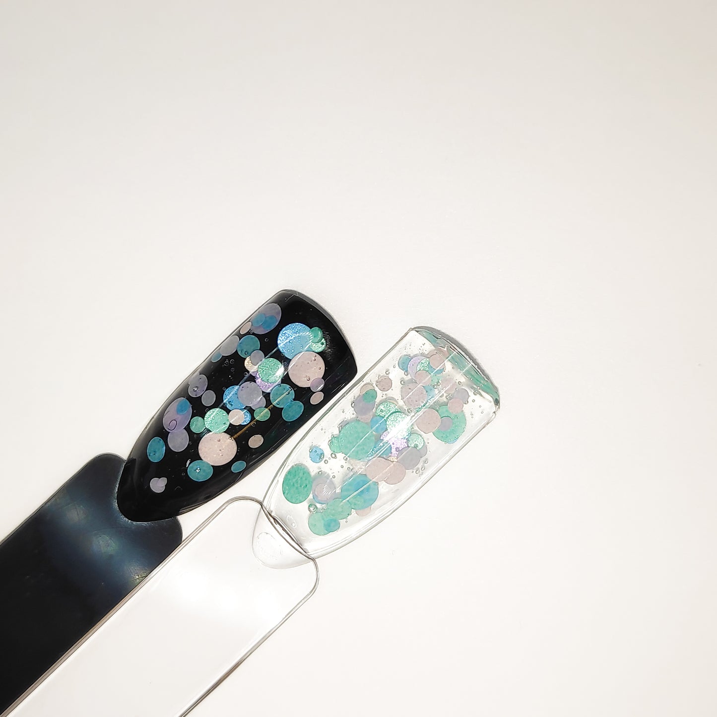 Bubbly glitterlust uv led glitter gel swatch